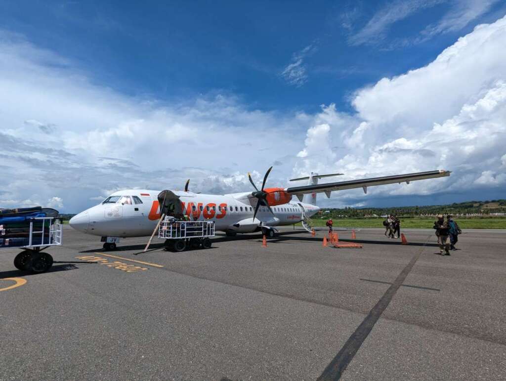 Leaving Denpasar Airport with ATR-72 to Sumbawa Besar